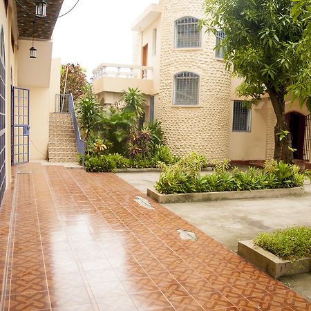 Les Cayes Hotel Le Manguier الغرفة الصورة