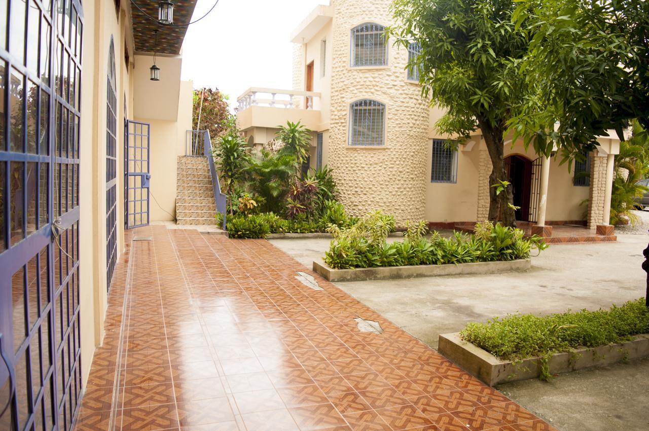 Les Cayes Hotel Le Manguier الغرفة الصورة